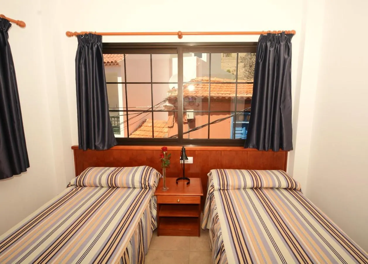 Apartamentos Andrea Calera