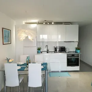 https://el-faro-el-medano-tenerife-38612.tenerifehoteles.net